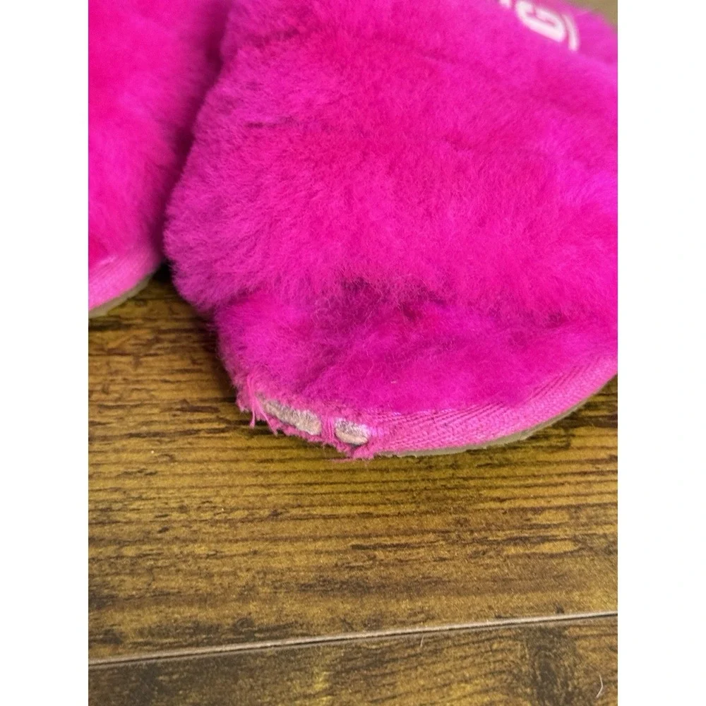 UGG Toddler Fluff Yeah‎ Slipper Slides Size 7 Hot Pink AS IS